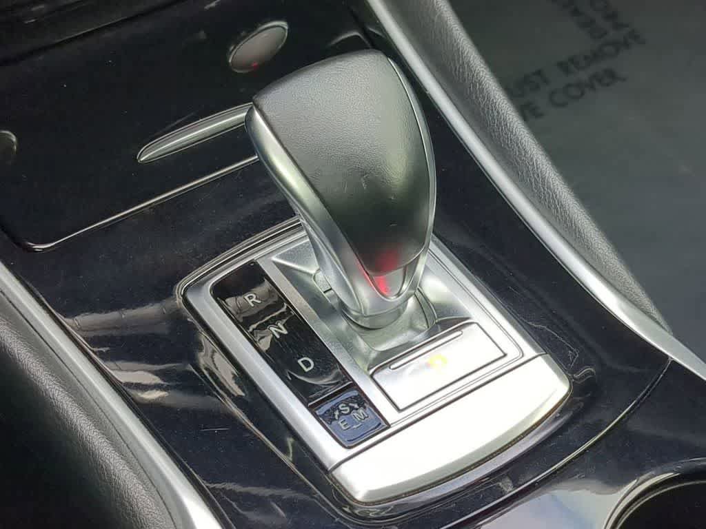 Used 2018 INFINITI QX30 AWD image 29
