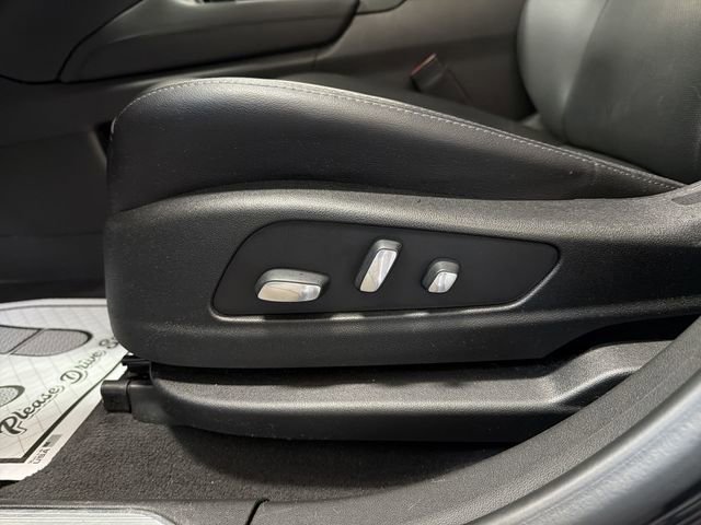 Certified 2020 Cadillac XT5 Premium Luxury AWD/4WD image 12