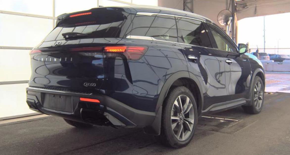 Used 2023 INFINITI QX60 Luxe w/ Cargo Package image 5