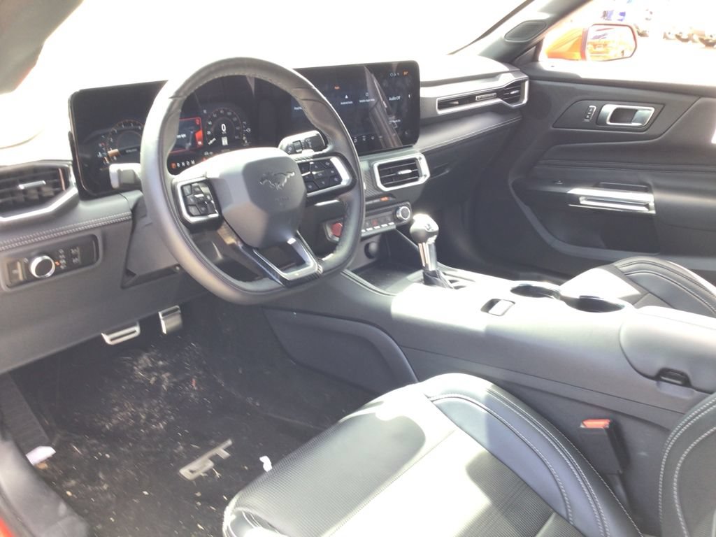 Used 2025 Ford Mustang GT Premium RWD image 11