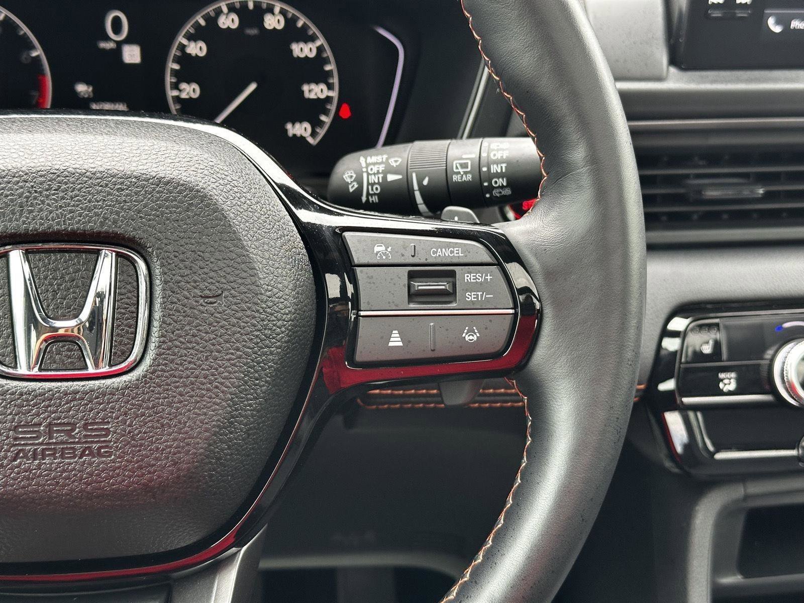 Certified 2025 Honda Pilot TrailSport image 11