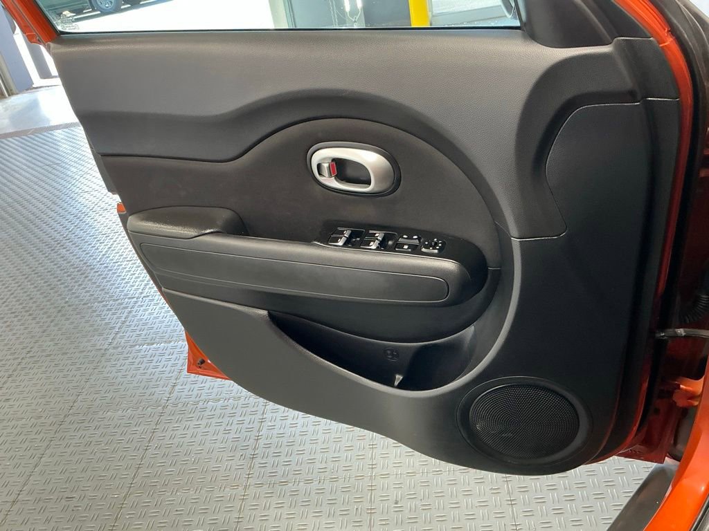 Used 2018 Kia Soul + image 33