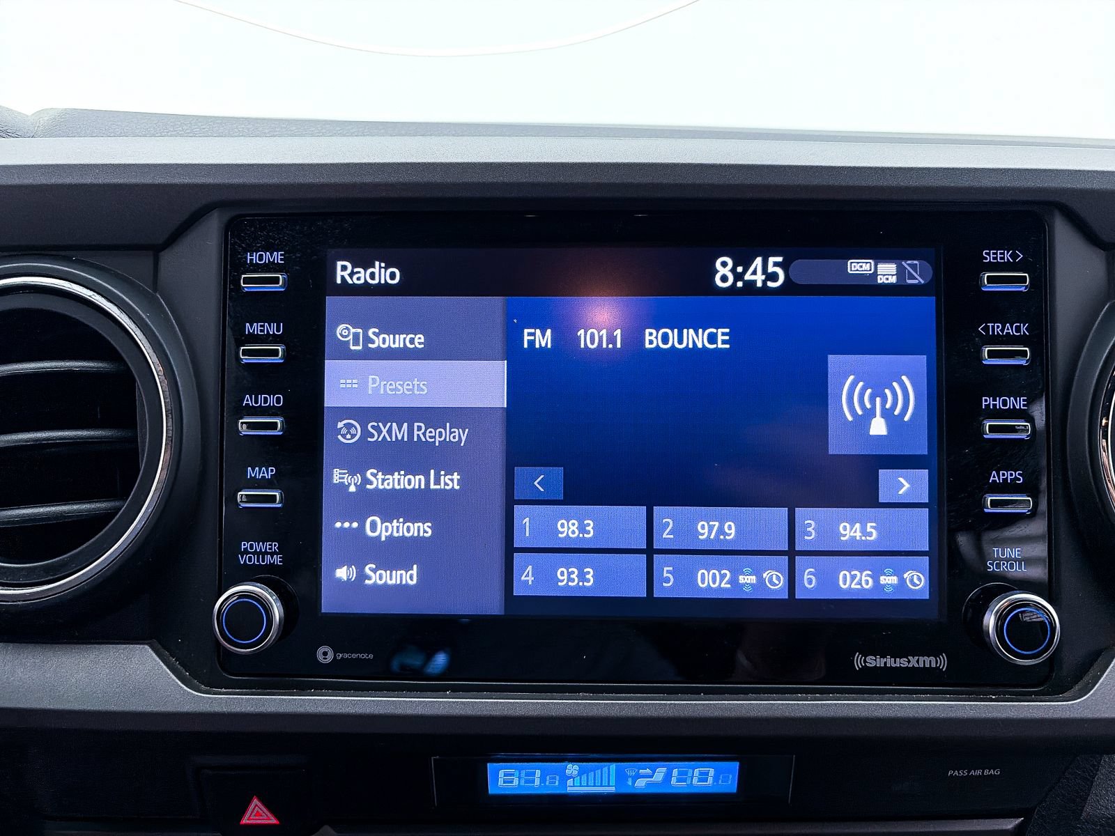 Used 2021 Toyota Tacoma TRD Off-Road w/ Technology Package RWD image 24