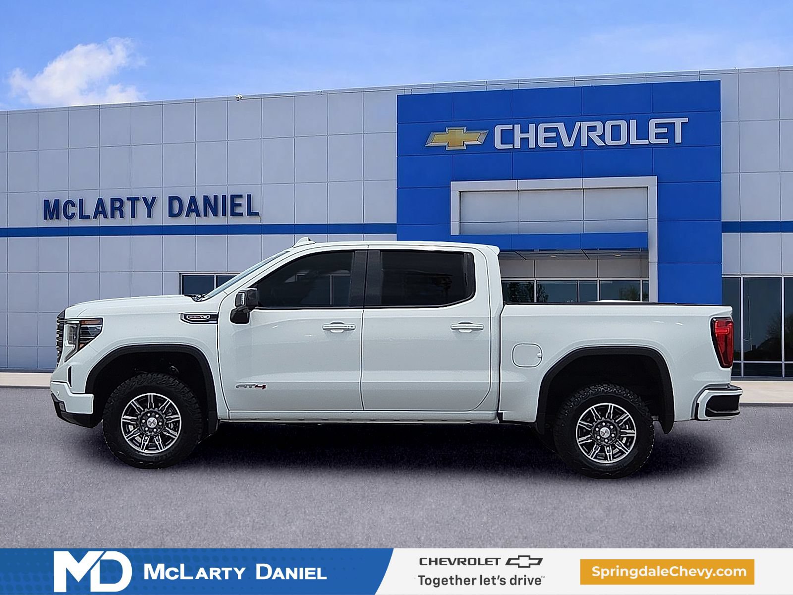 Certified 2025 GMC Sierra 1500 AT4 AWD/4WD image 3