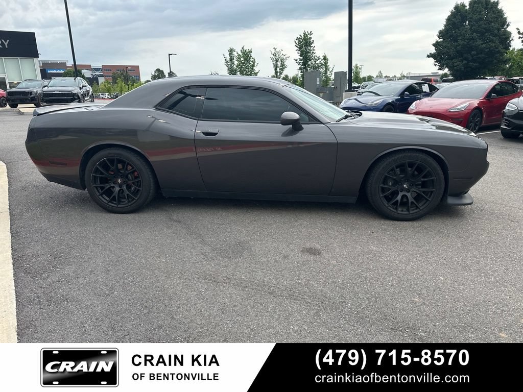Used 2018 Dodge Challenger R/T Scat Pack w/ Leather Interior Group RWD image 5