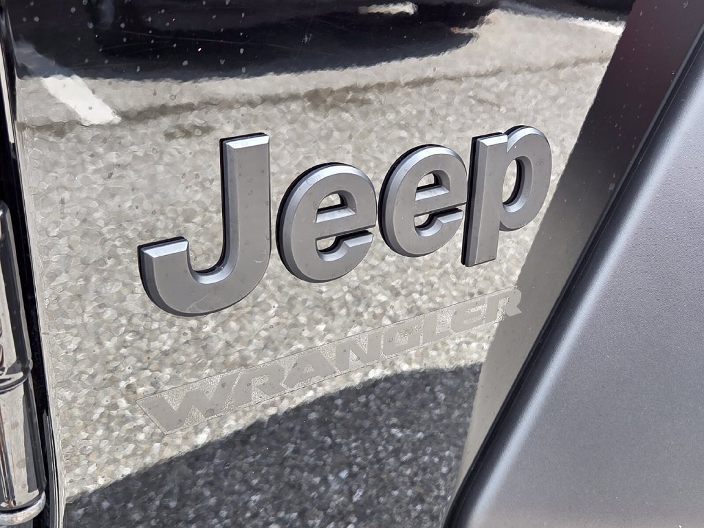 Used 2022 Jeep Wrangler Sport AWD/4WD image 14
