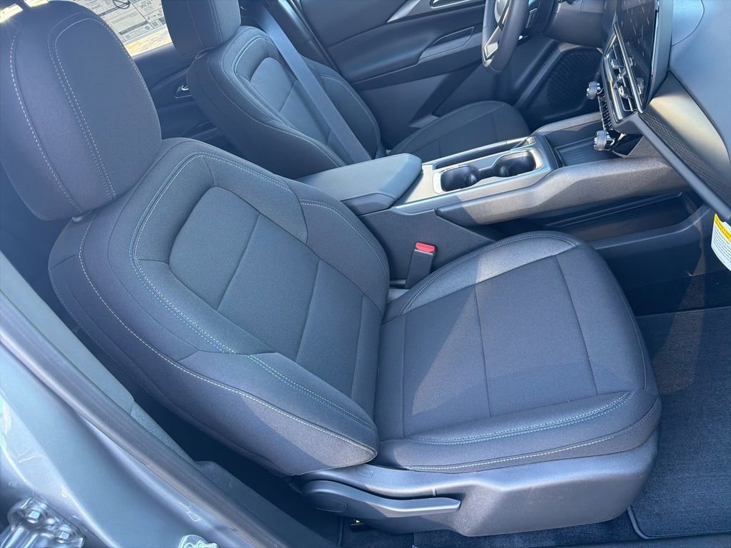 New 2026 Chevrolet Equinox EV LT image 24