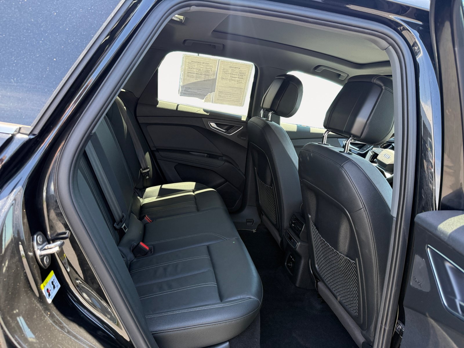 Used 2023 Audi Q4 e-tron Premium Plus w/ Premium Plus RWD image 18
