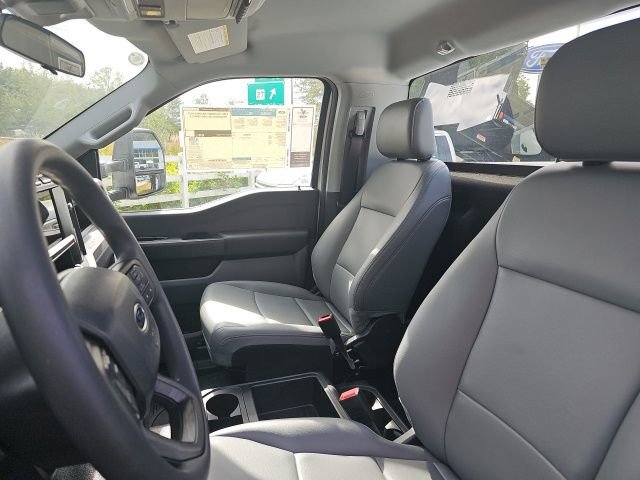 Used 2024 Ford F450 XL w/ Snow Plow Prep Package image 18