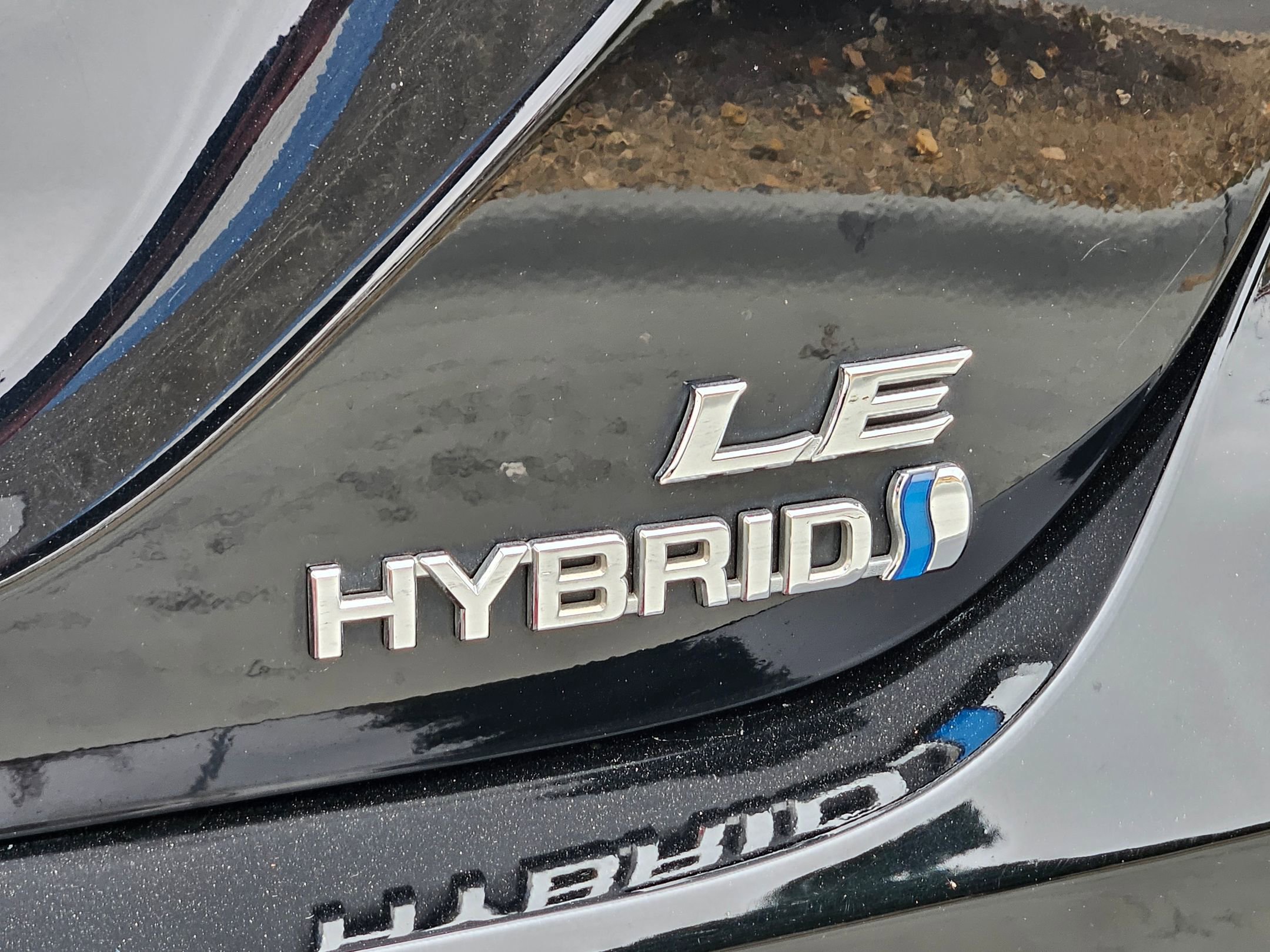 Used 2020 Toyota Camry LE image 30