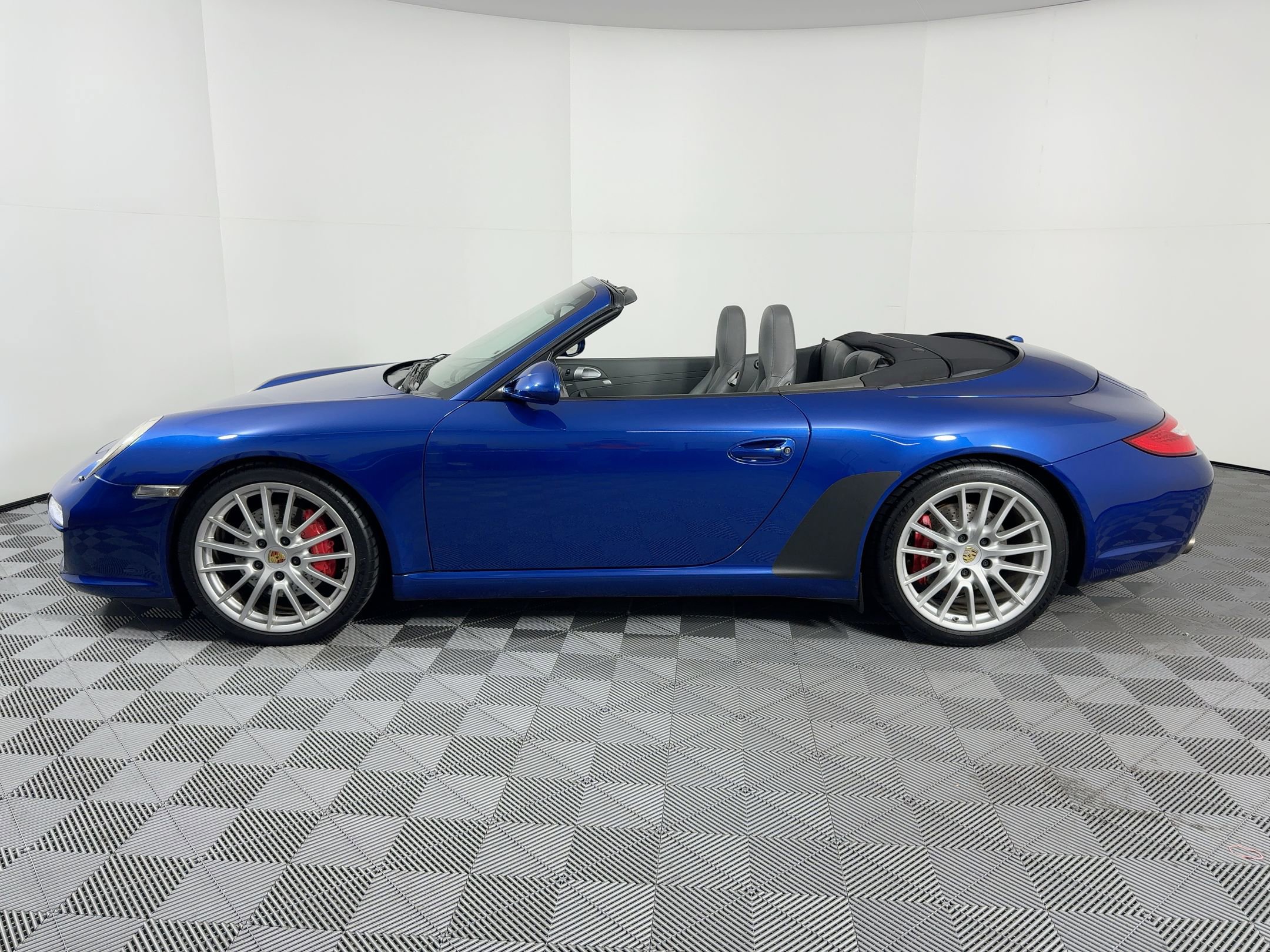 Used 2009 Porsche 911 Carrera S image 2