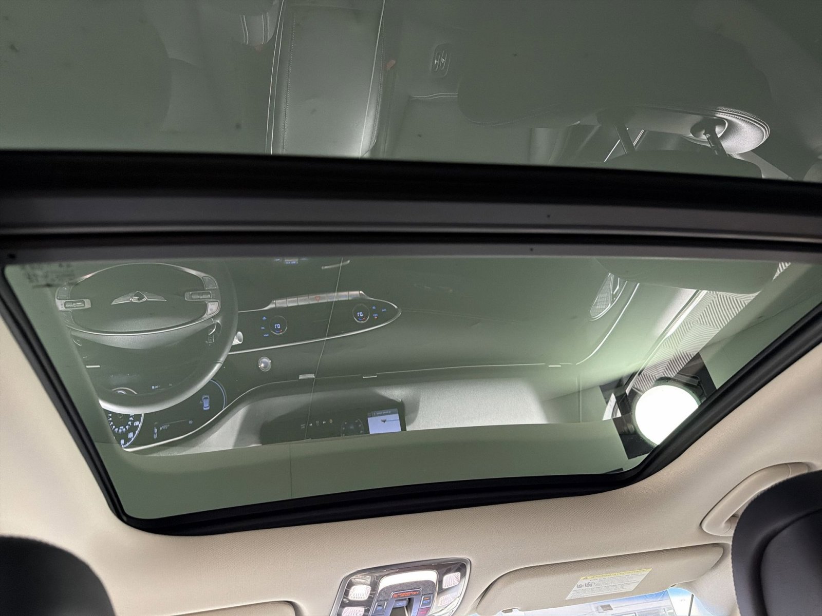 Used 2023 Genesis GV70 2.5T w/ Select Package image 24