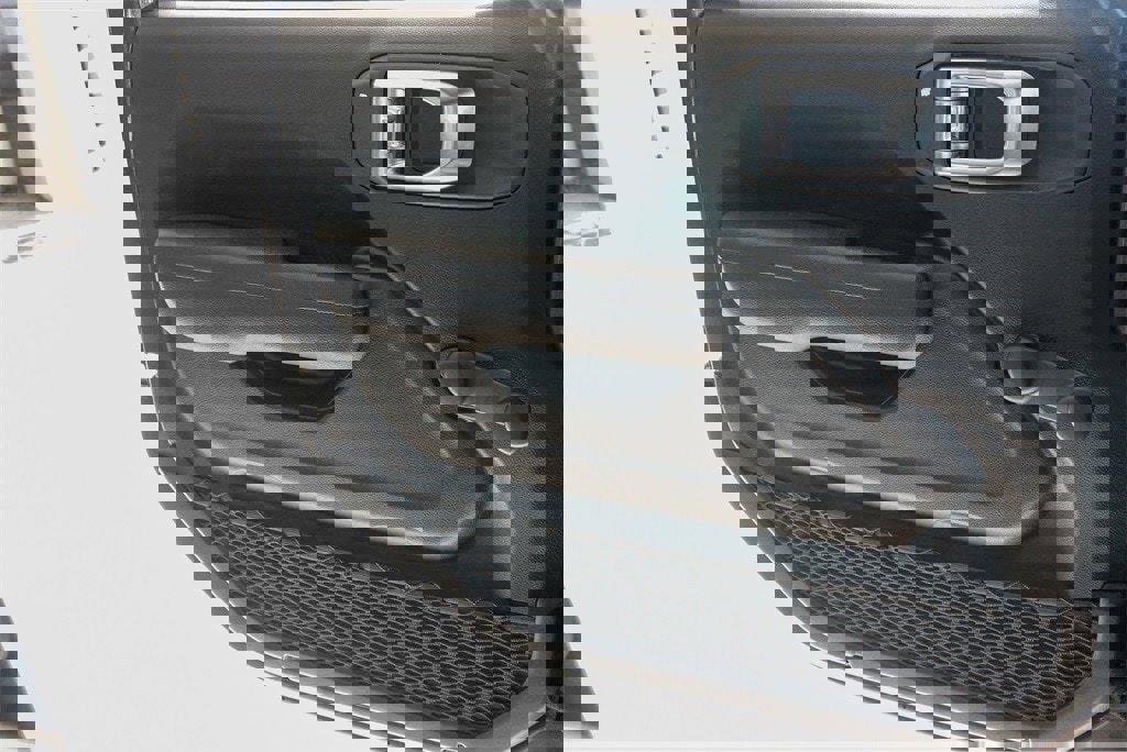 Used 2024 Jeep Gladiator Sport image 19