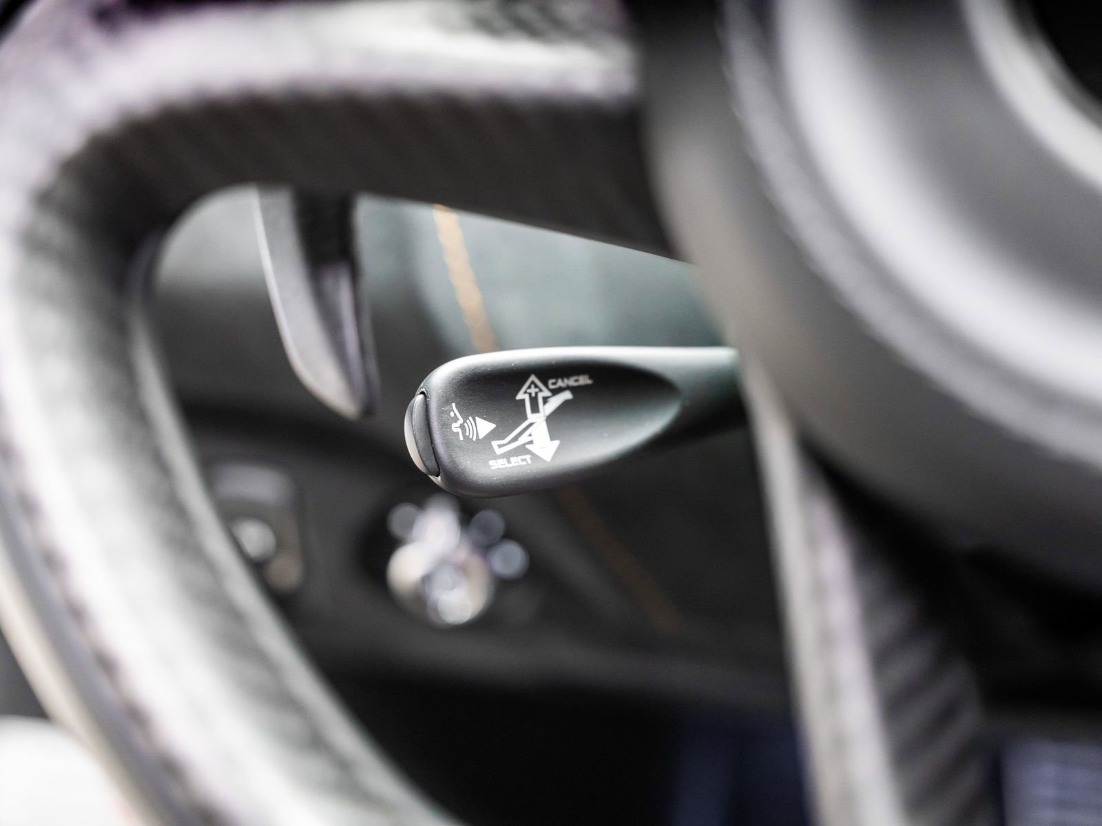 Used 2021 McLaren 720S Luxury RWD image 49
