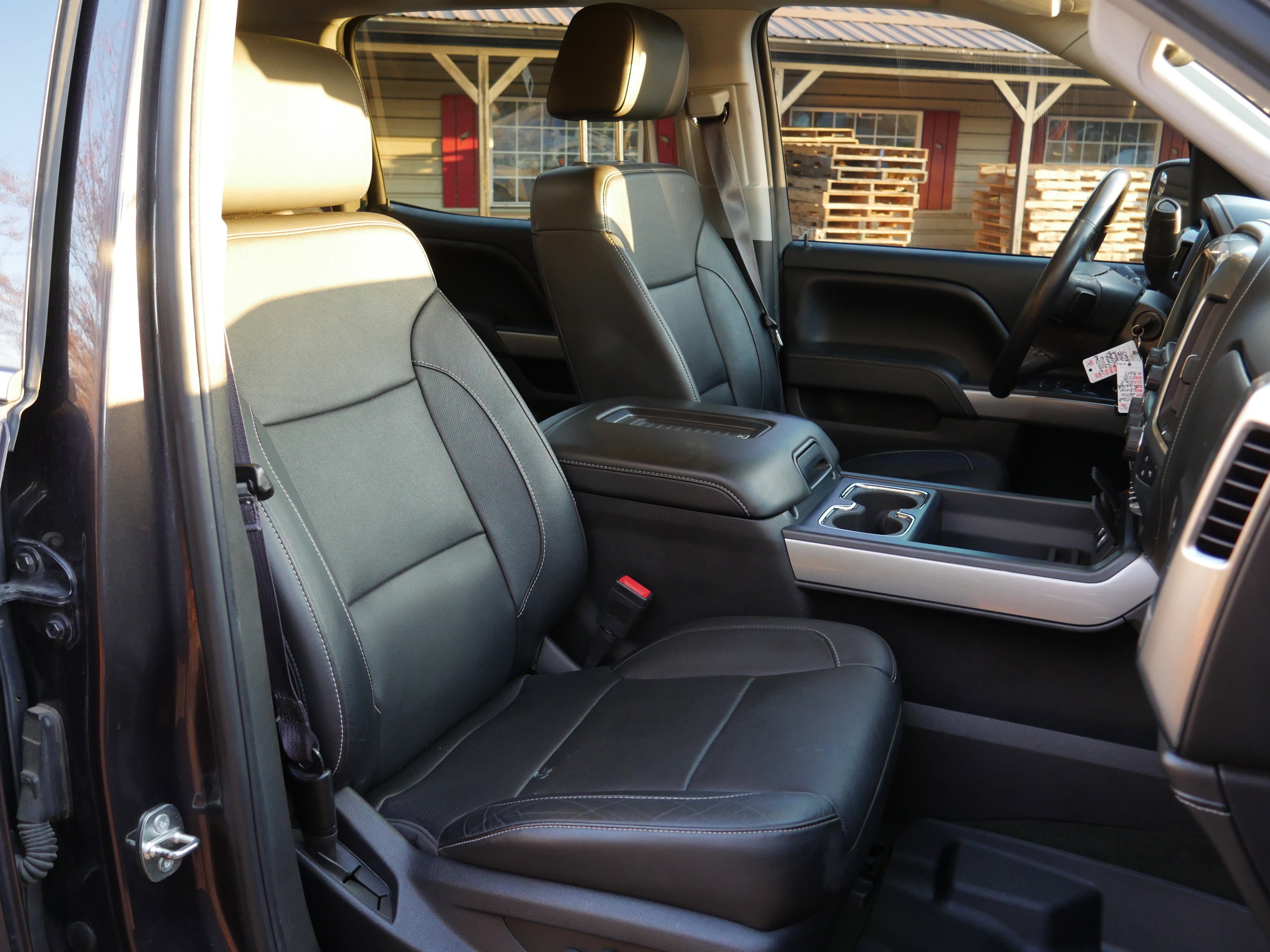 Used 2016 Chevrolet Silverado 1500 LTZ Z71 w/ LTZ Plus Package image 29