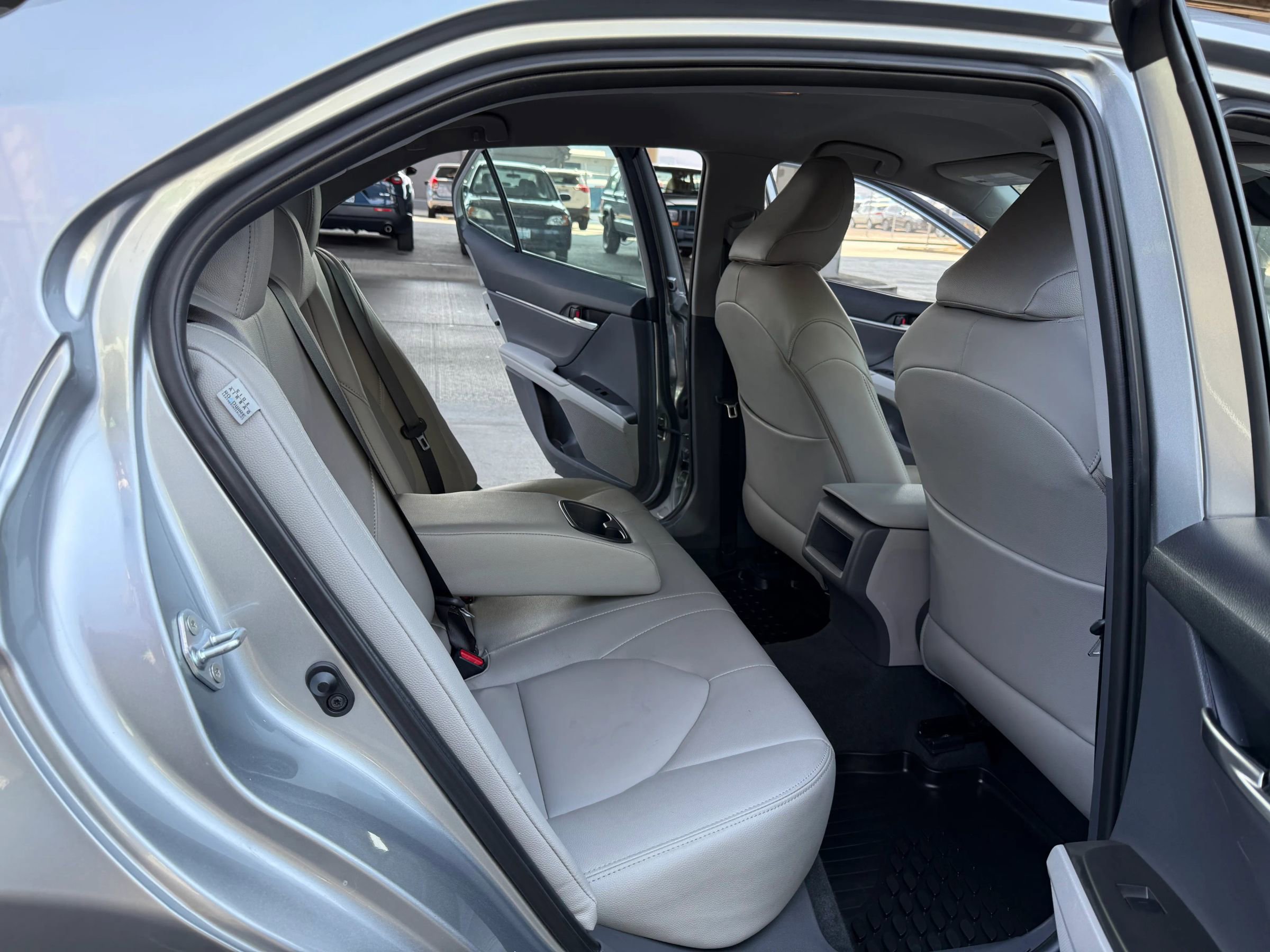 Used 2022 Toyota Camry LE image 17