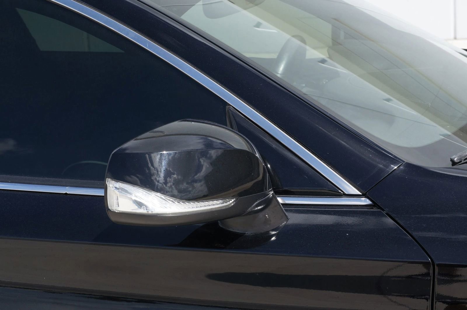 Used 2020 INFINITI Q60 3.0t Luxe w/ Cargo Package image 19