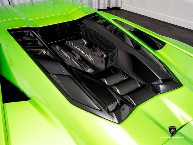 Used 2024 Lamborghini Revuelto AWD/4WD image 18
