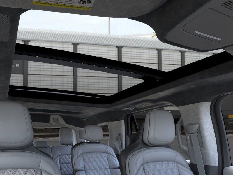 New 2026 Lincoln Navigator Black Label image 21