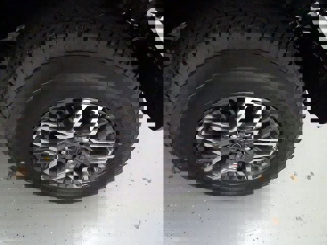 Certified 2025 Jeep Wrangler Sahara image 29