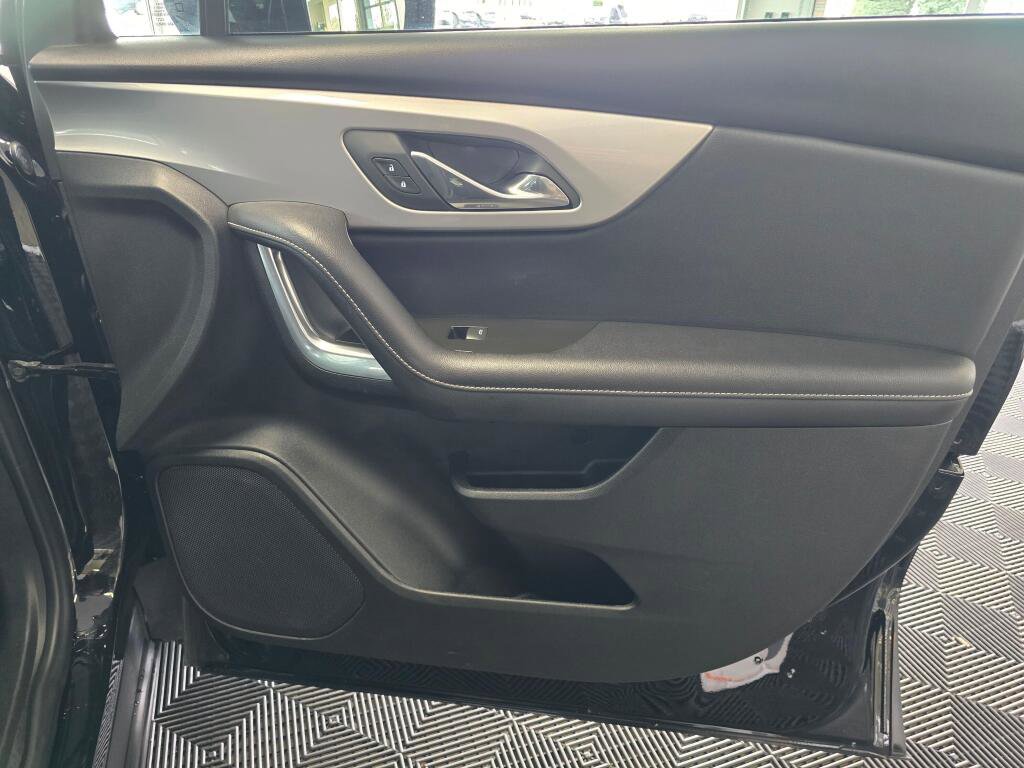 Used 2025 Chevrolet Blazer LT image 44