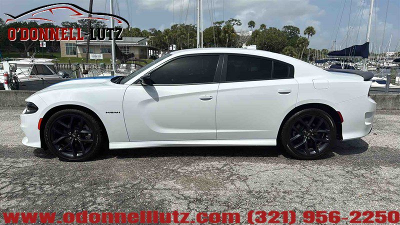 Used 2022 Dodge Charger R/T w/ Blacktop Package image 3
