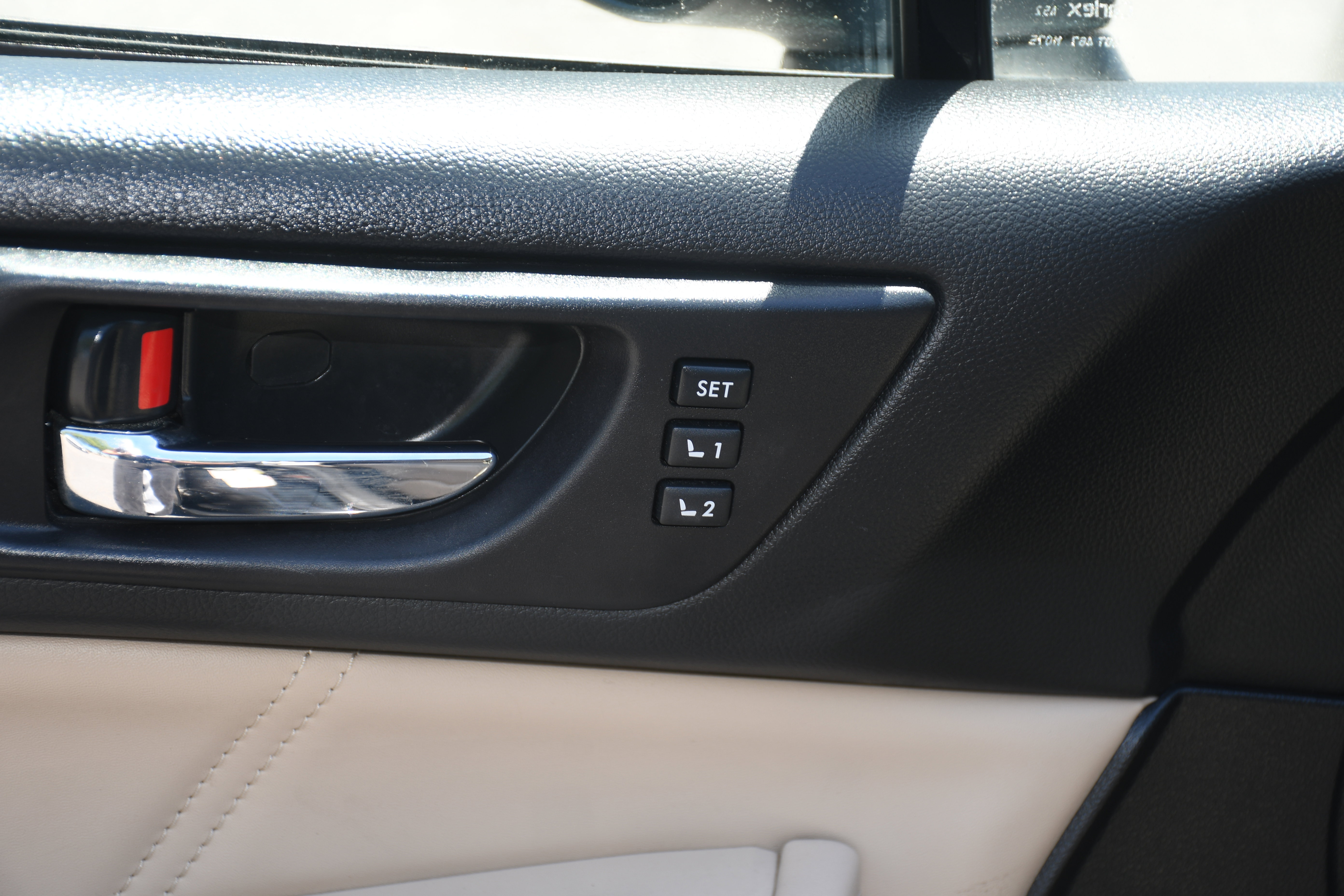 Used 2019 Subaru Outback 2.5i Limited w/ Popular Package #2 image 12