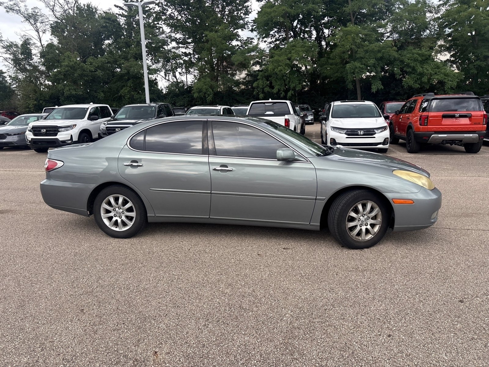 Used 2004 Lexus ES 330 FWD image 24