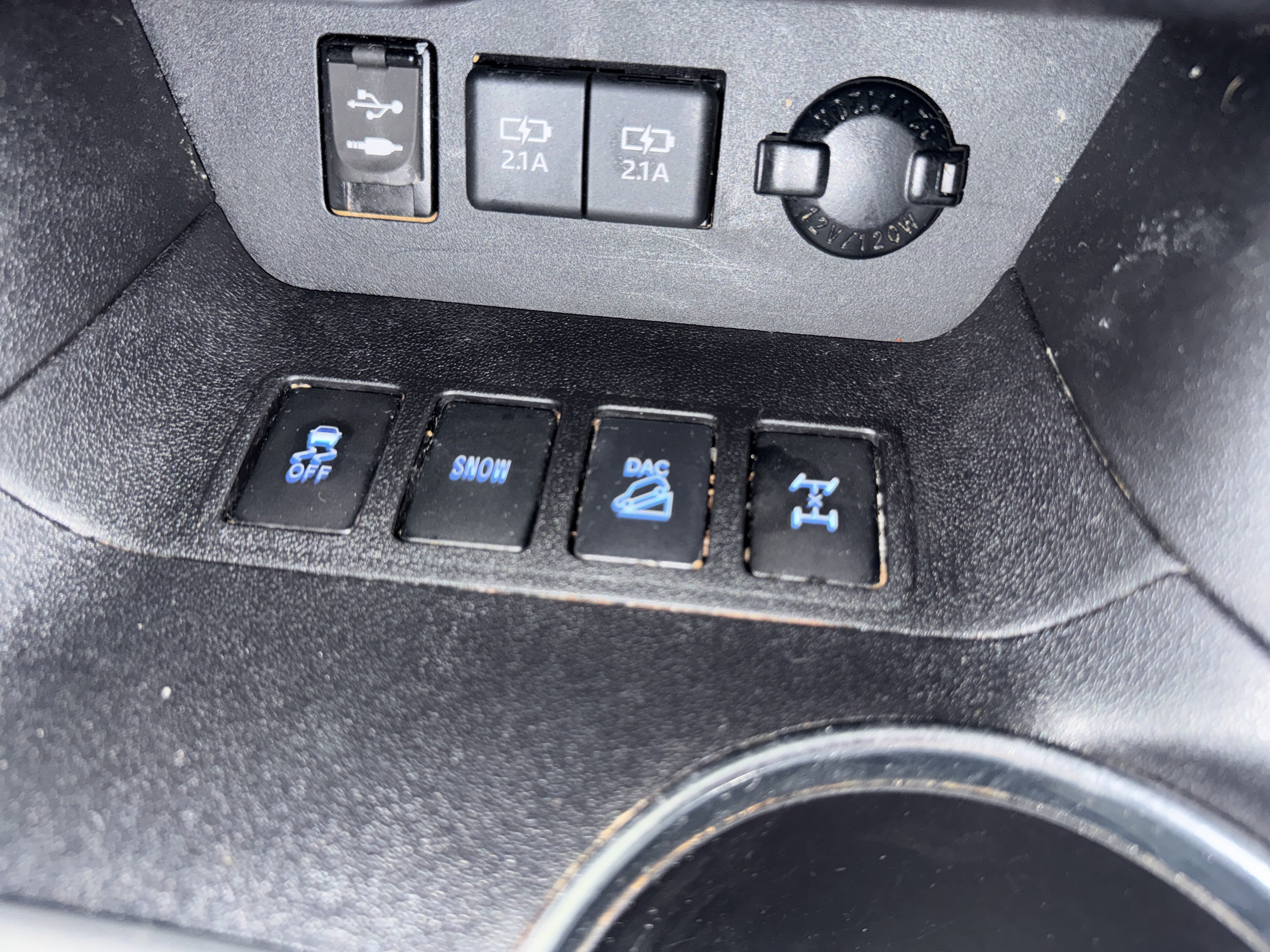 Used 2019 Toyota Highlander XLE AWD/4WD image 23