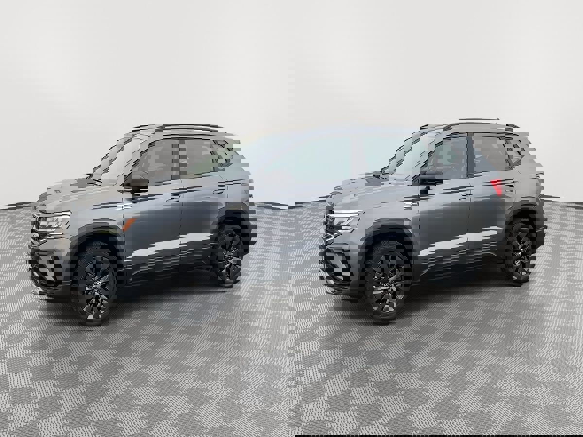 Used 2024 Volkswagen Taos S image 3