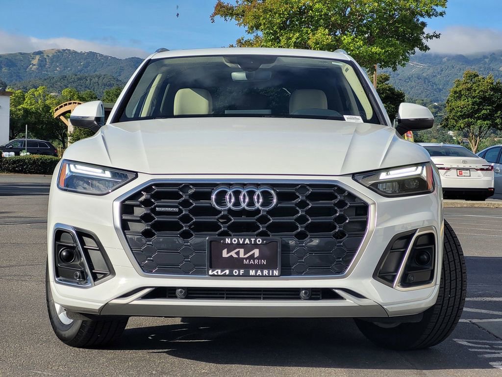 Used 2023 Audi Q5 2.0T Premium AWD/4WD image 2