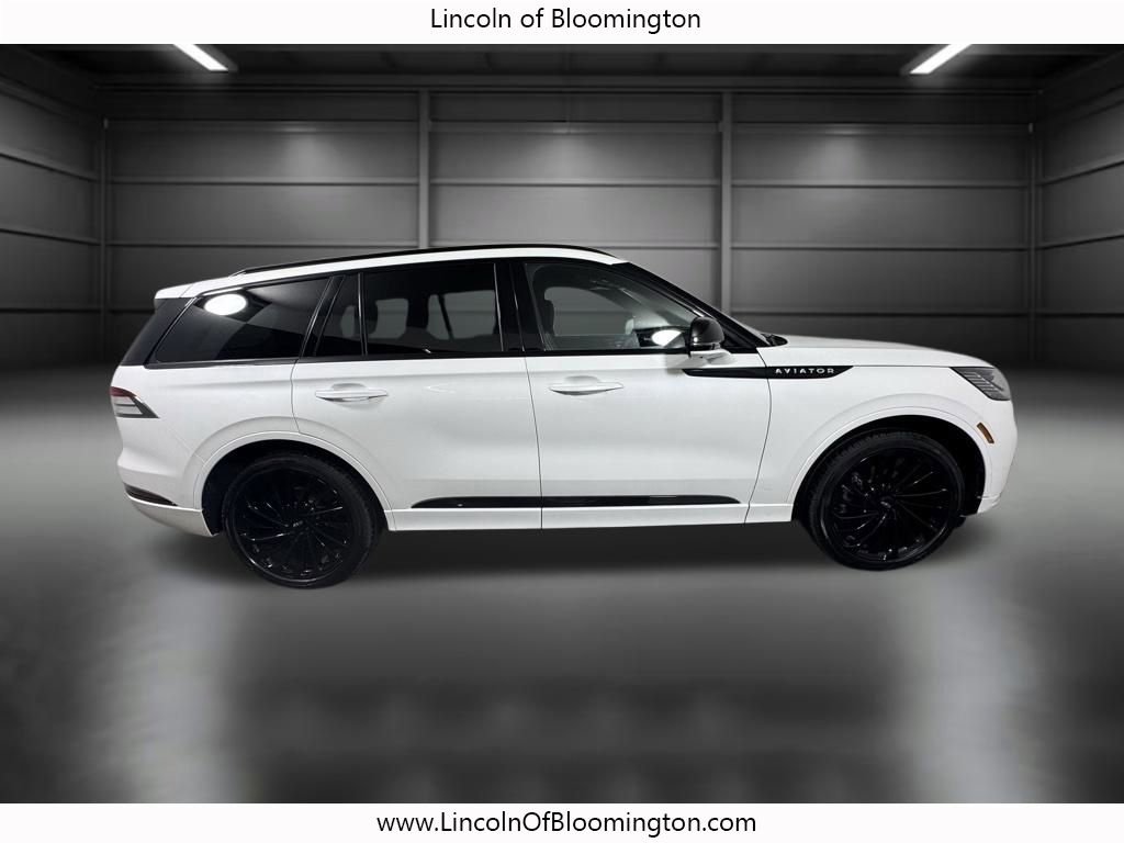Used 2025 Lincoln Aviator Reserve w/ Equipment Group 201A AWD/4WD image 9