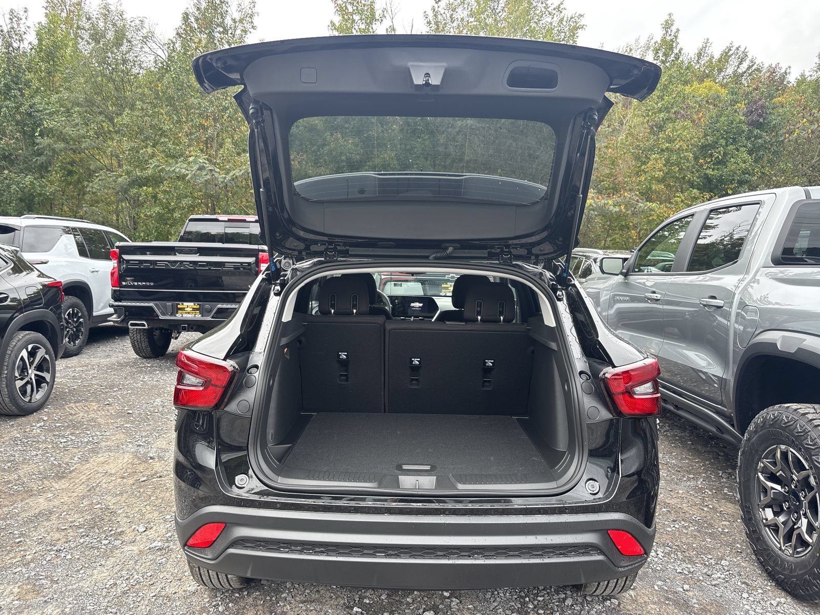 New 2026 Chevrolet Trax LS FWD image 22