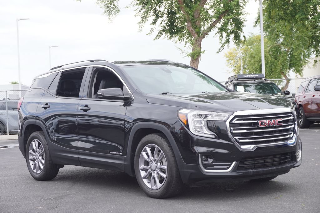 Certified 2022 GMC Terrain SLT FWD image 4