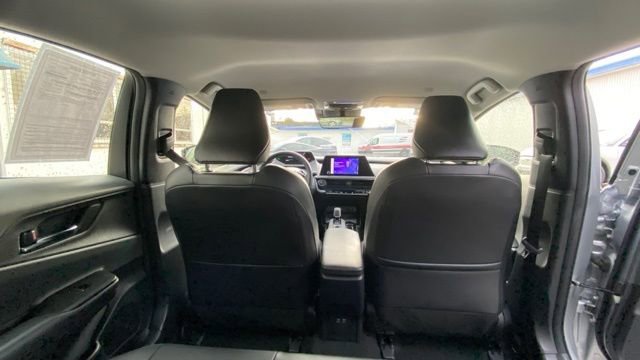 Used 2023 Toyota Prius XLE image 25