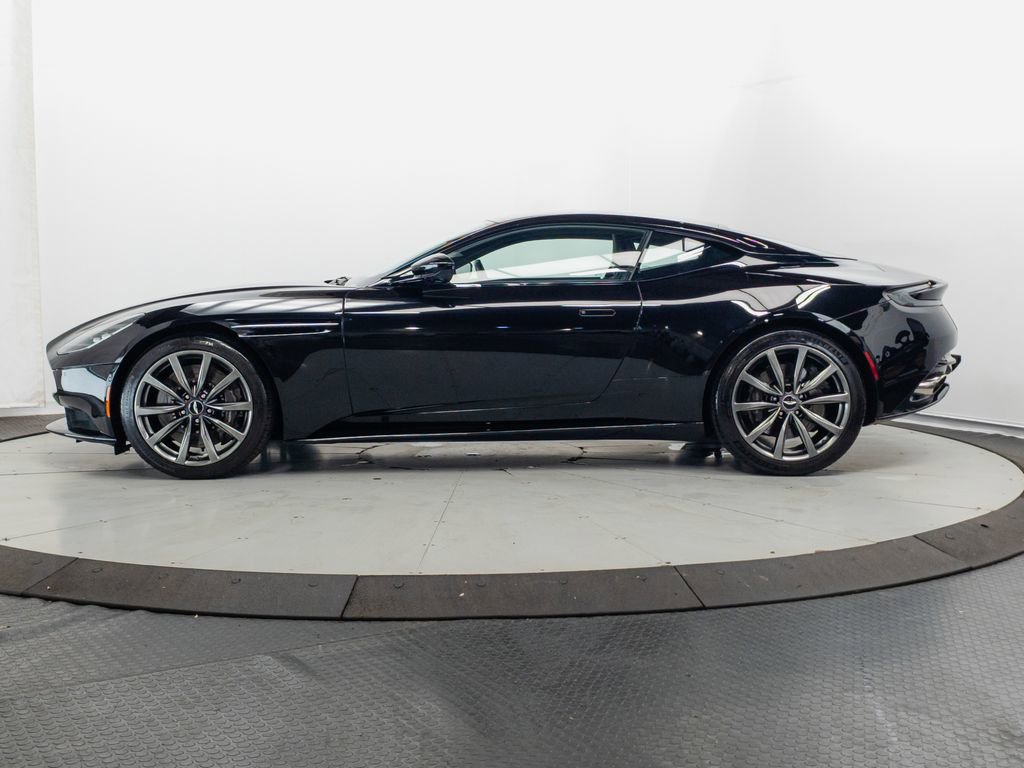 Used 2019 Aston Martin DB11 Coupe RWD image 4
