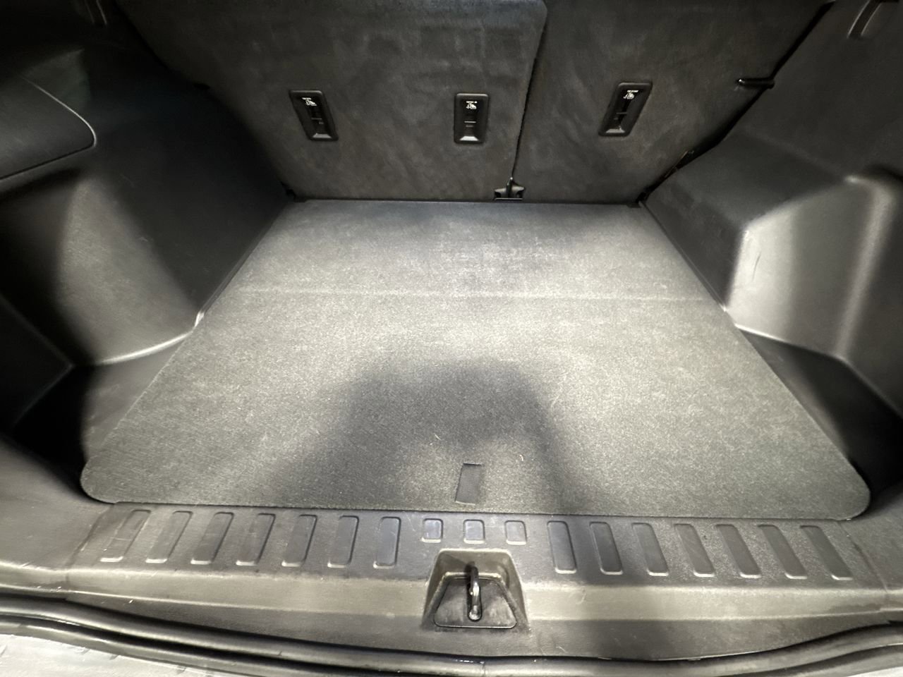 Used 2018 GMC Terrain Denali w/ Advanced Safety Package image 33