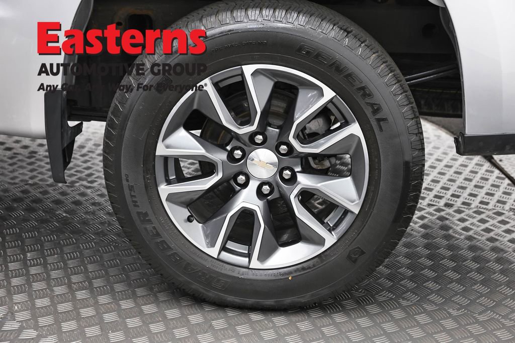 Used 2022 Chevrolet Silverado 1500 LT AWD/4WD image 35