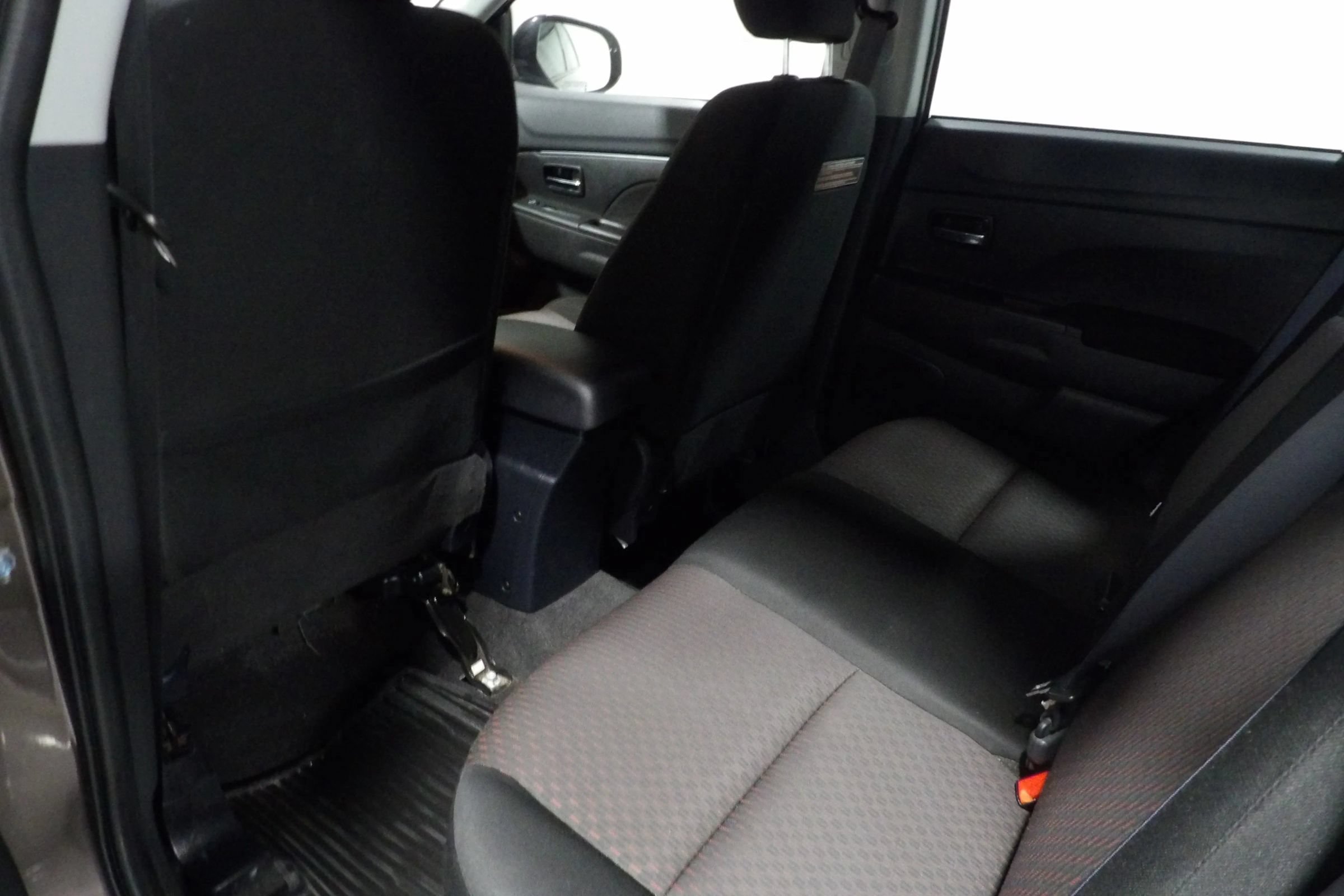 Used 2017 Mitsubishi Outlander Sport ES FWD image 10