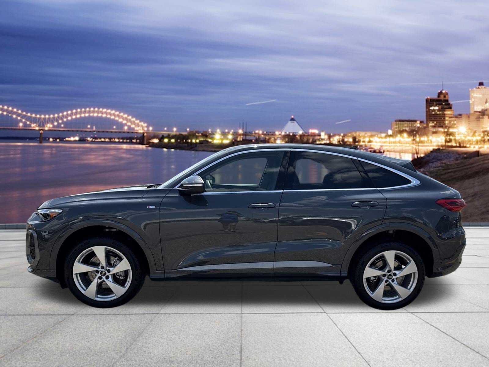 Certified 2025 Audi Q5 Premium Plus AWD/4WD image 2