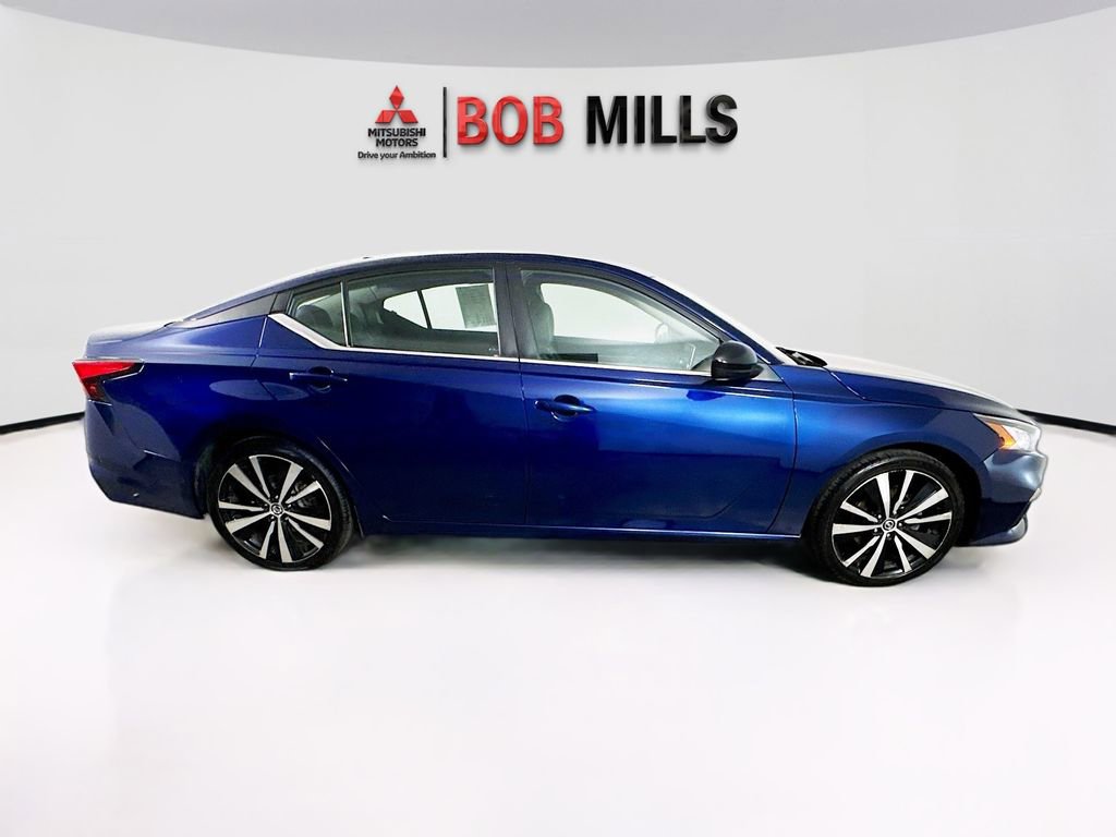 Used 2022 Nissan Altima 2.5 SR FWD image 8