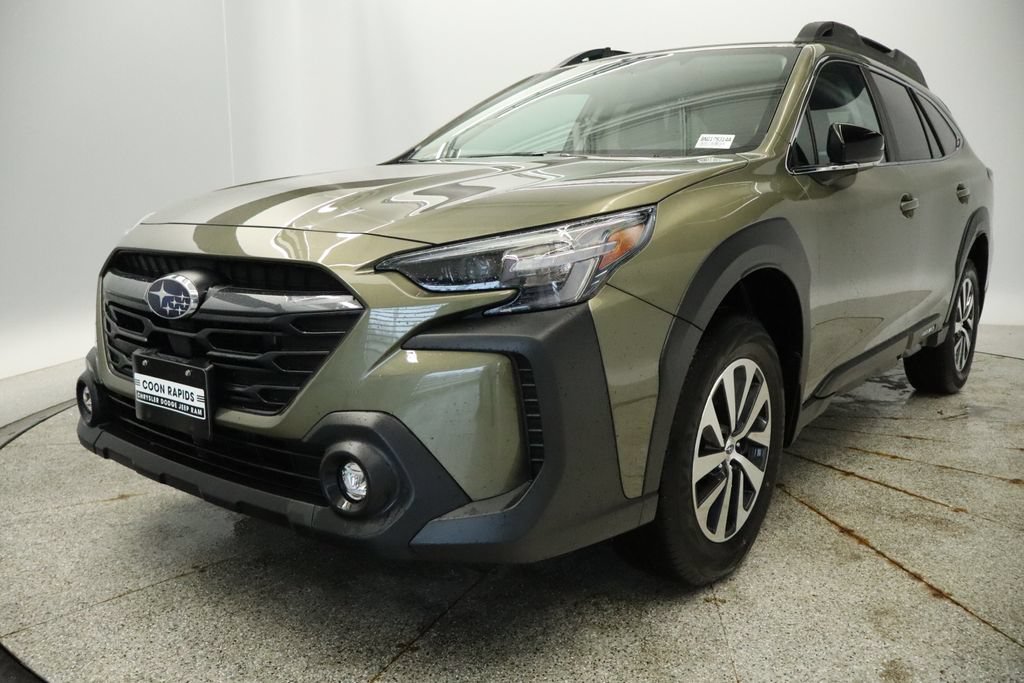 Used 2025 Subaru Outback Premium AWD/4WD image 14