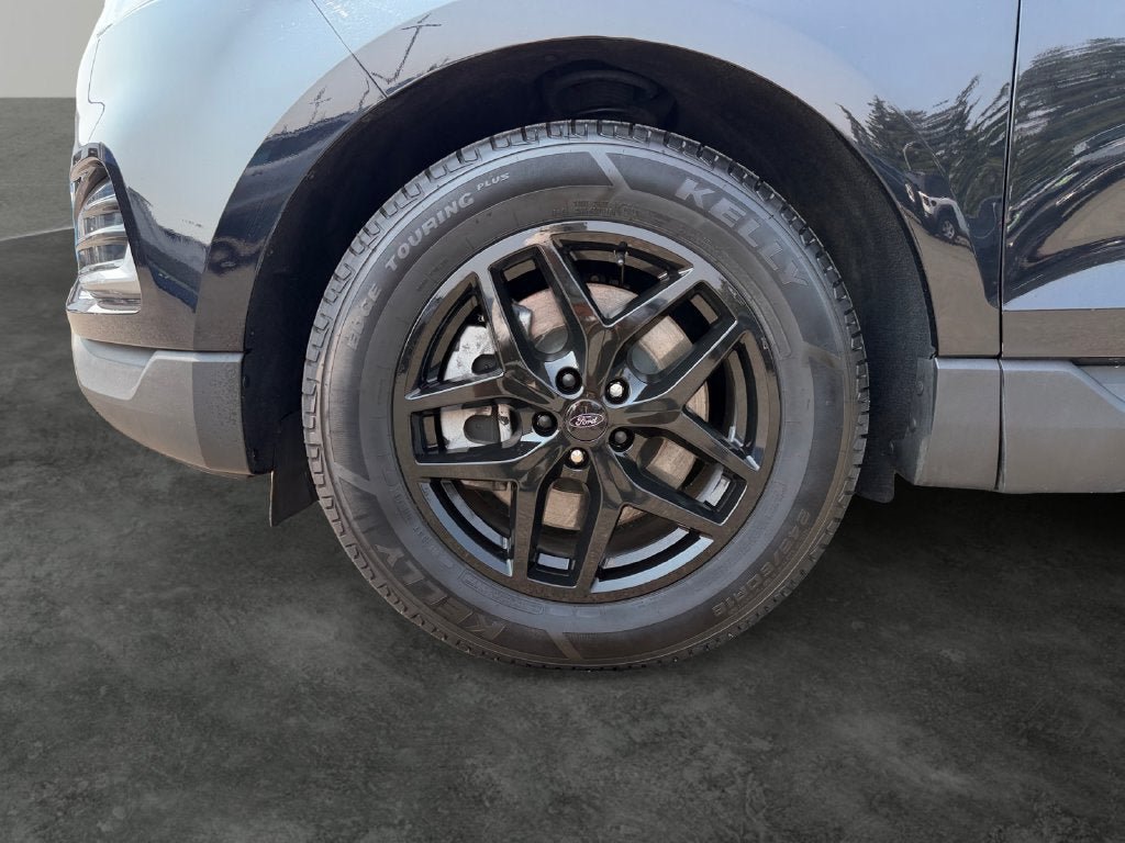 Used 2024 Ford Edge SEL AWD/4WD image 5