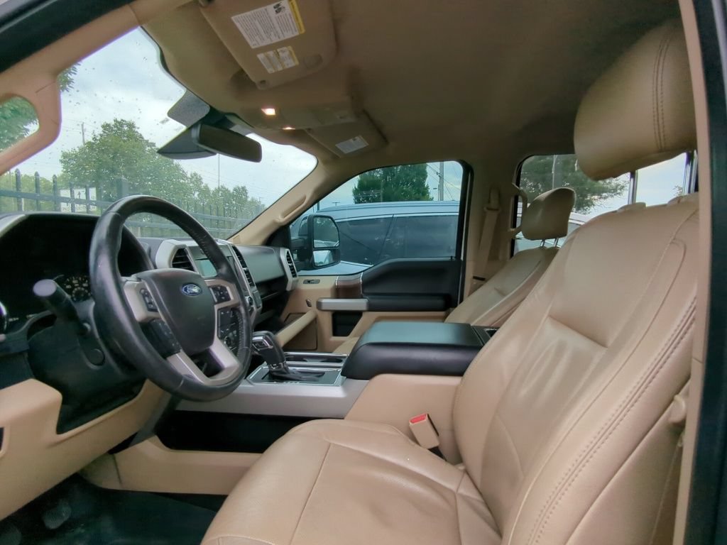Used 2017 Ford F150 Lariat w/ Equipment Group 502A Luxury AWD/4WD image 7