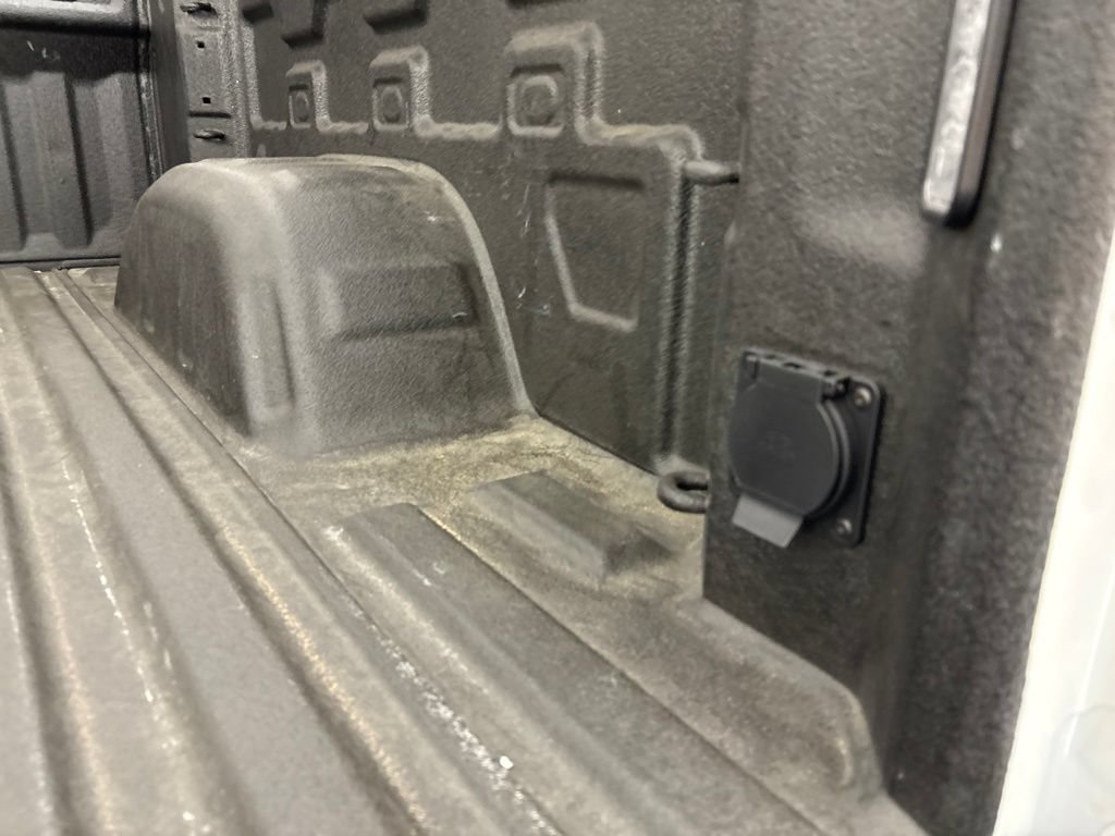 Certified 2026 Chevrolet Silverado 1500 Custom AWD/4WD image 17