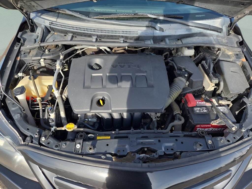Used 2011 Toyota Corolla S image 32