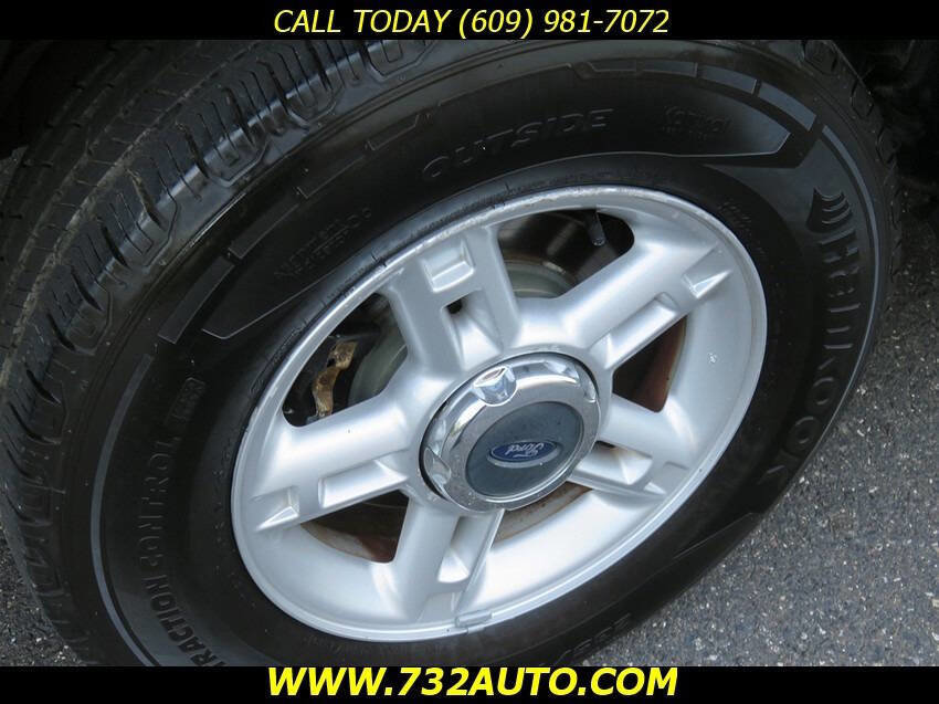 Used 2003 Ford Explorer XLT image 15