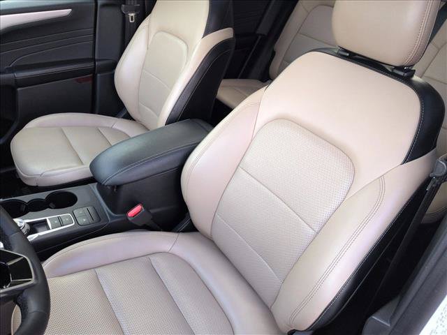 Certified 2021 Ford Escape SEL w/ Technology Package FWD image 16