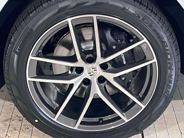 New 2026 Porsche Macan image 12