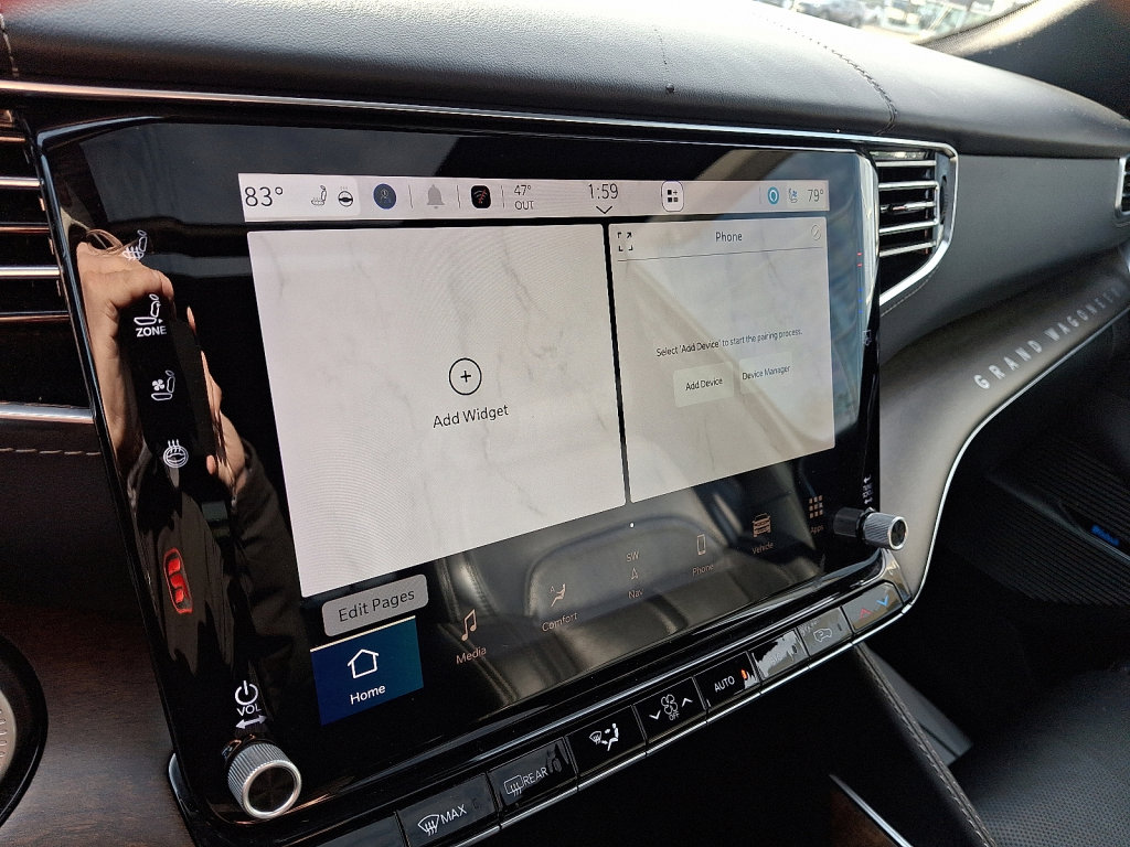 Used 2024 Jeep Grand Wagoneer L 4WD image 28